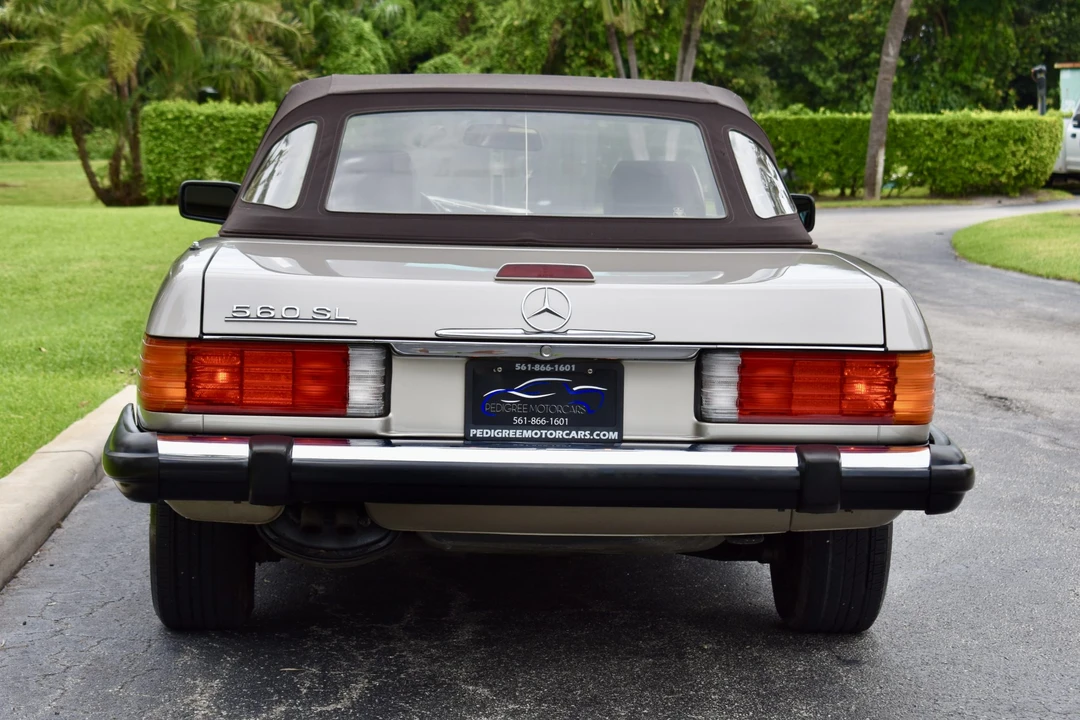 1989 Mercedes-Benz R107 SL-Class - Image 16 of 31