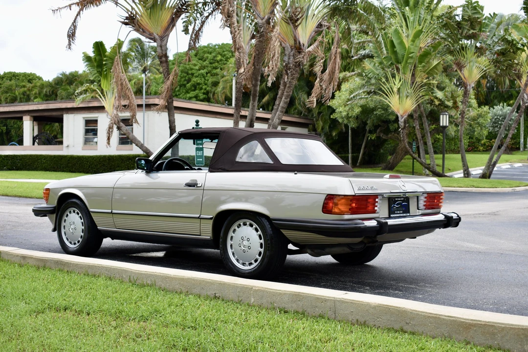 1989 Mercedes-Benz R107 SL-Class - Image 17 of 31