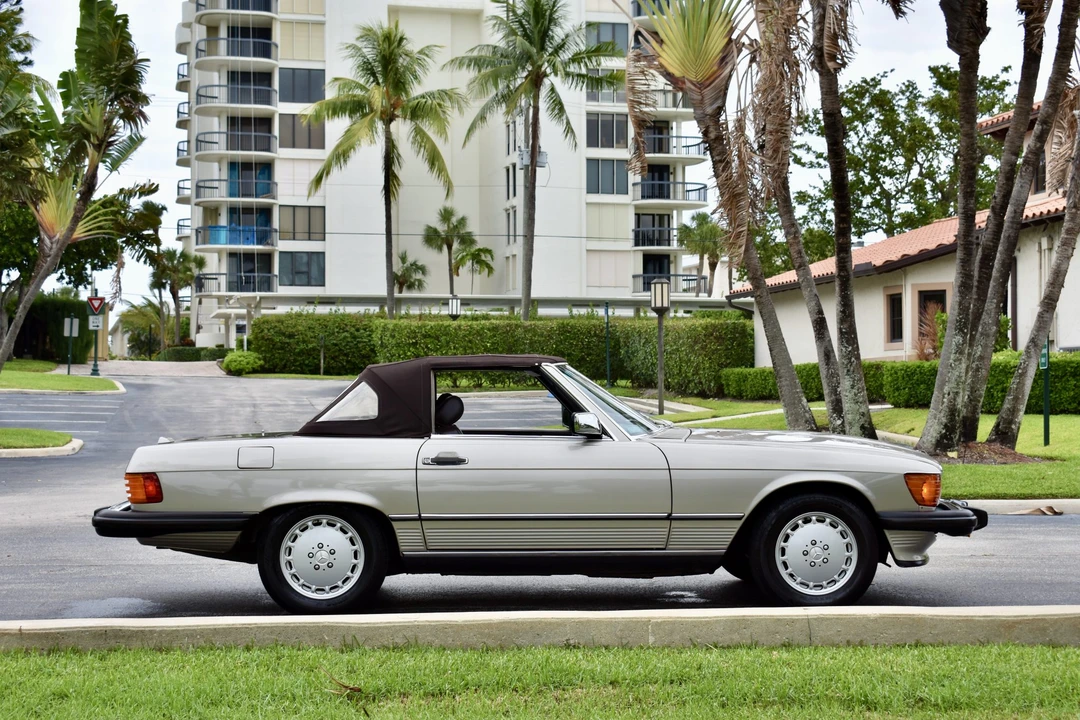 1989 Mercedes-Benz R107 SL-Class - Image 14 of 31