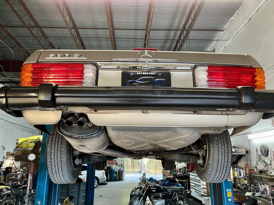 1989 Mercedes-Benz R107 SL-Class - Image 28 of 31