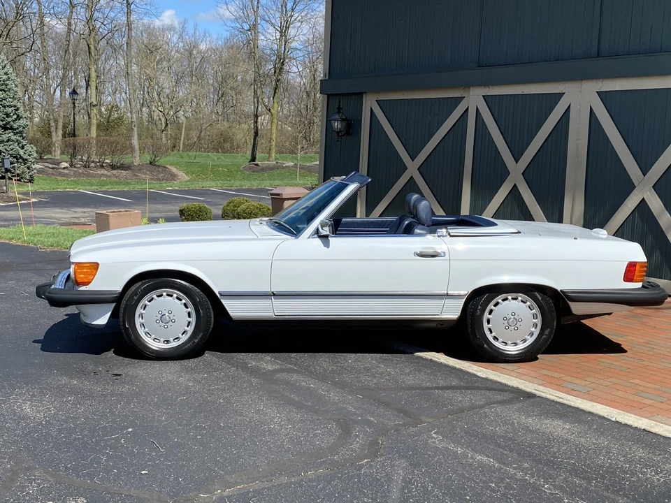 1989 Mercedes-Benz R107 SL-Class - Image 4 of 31