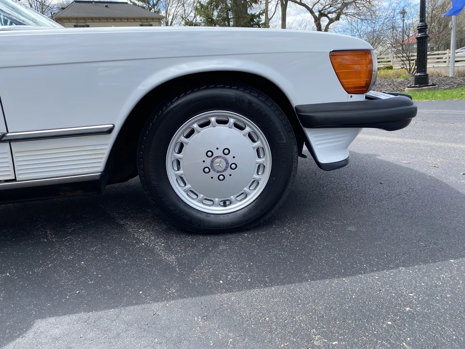 1989 Mercedes-Benz R107 SL-Class - Image 24 of 31