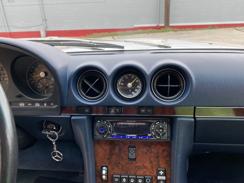 1989 Mercedes-Benz R107 SL-Class - Image 30 of 31