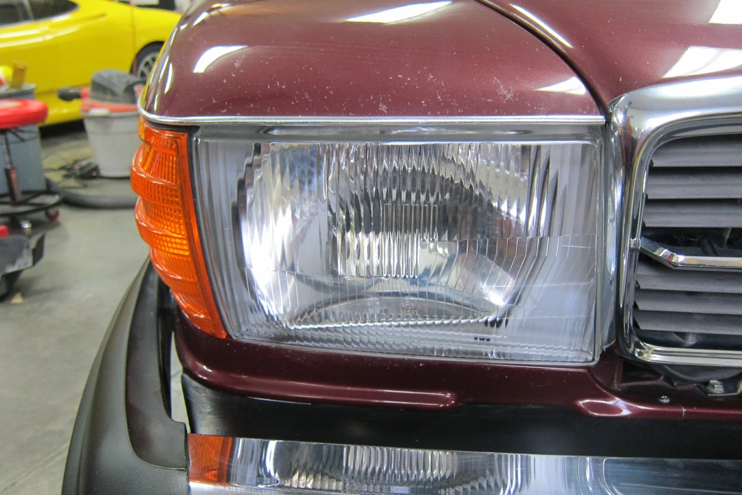 1989 Mercedes-Benz R107 SL-Class - Image 25 of 31