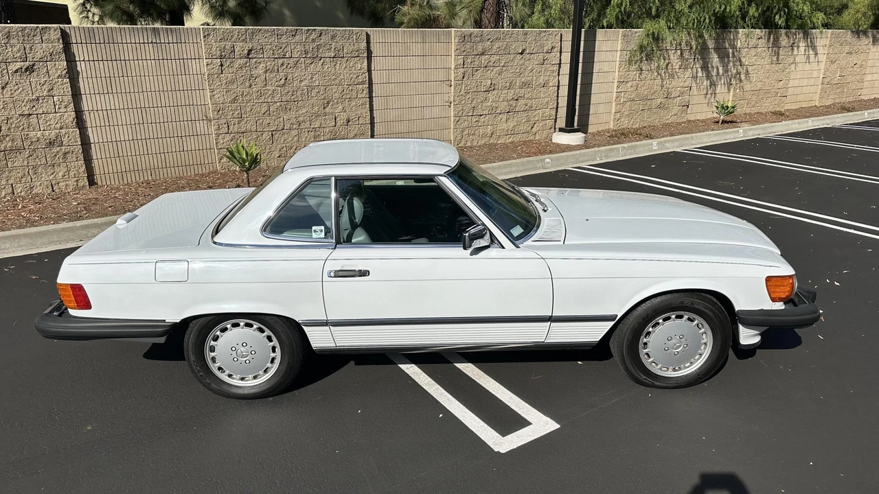 1989 Mercedes-Benz R107 SL-Class - Image 18 of 31