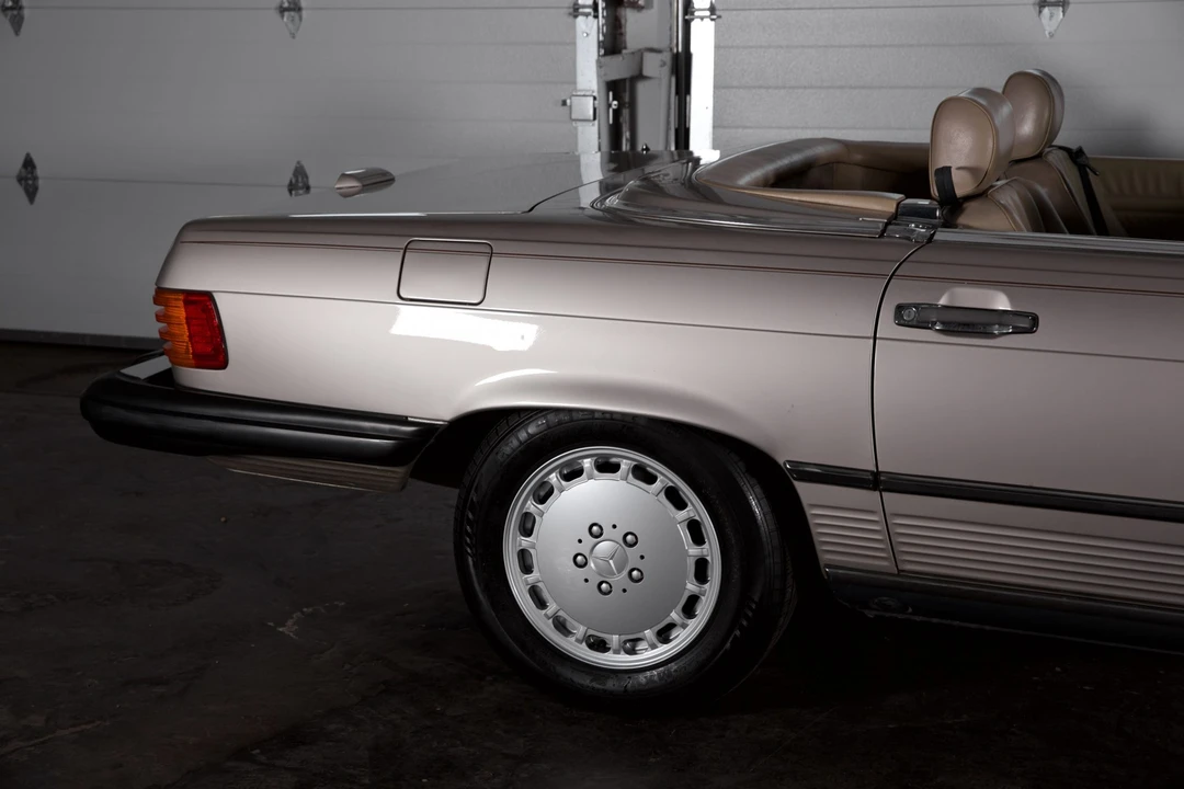 1989 Mercedes-Benz R107 SL-Class - Image 20 of 31