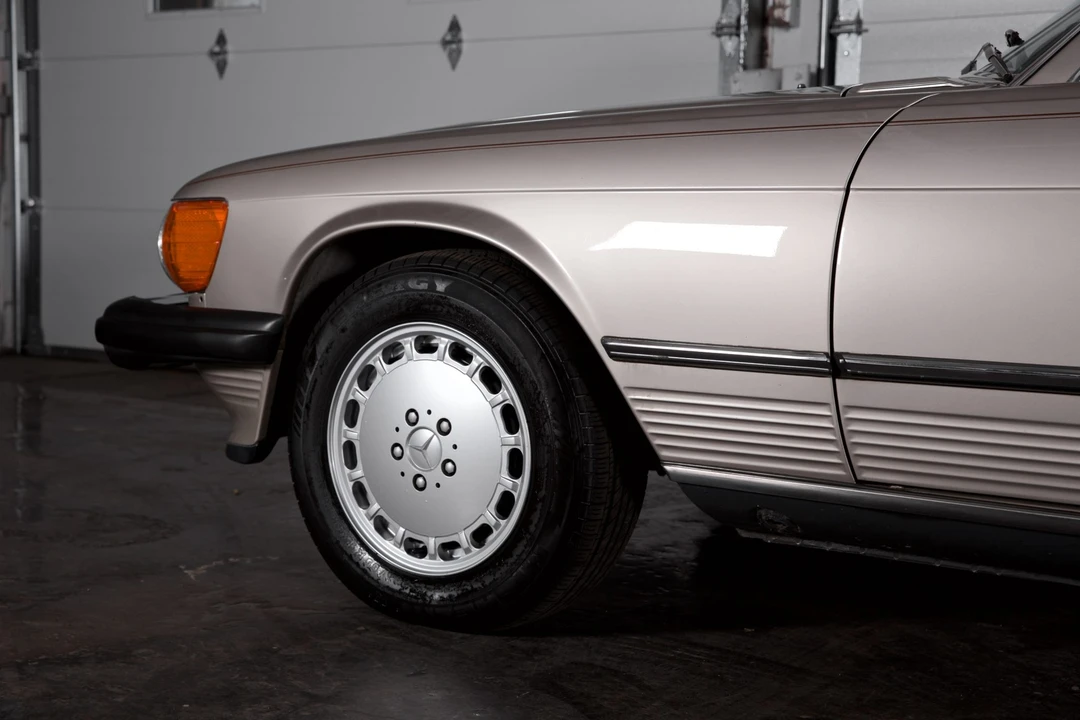 1989 Mercedes-Benz R107 SL-Class - Image 11 of 31