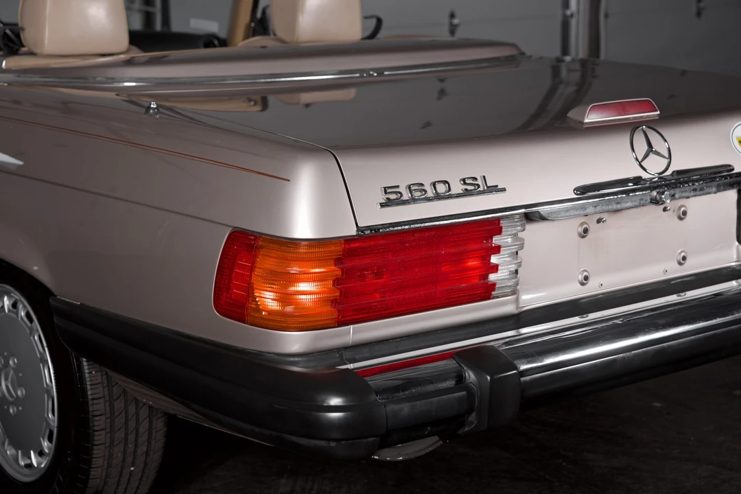 1989 Mercedes-Benz R107 SL-Class - Image 30 of 31