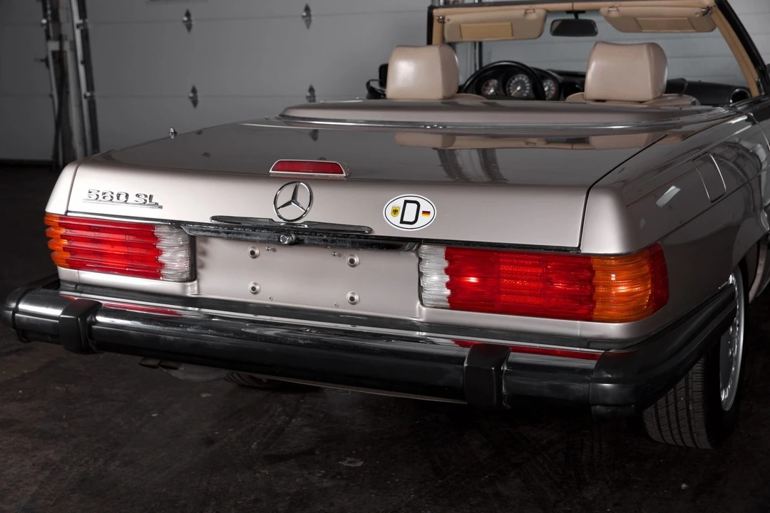 1989 Mercedes-Benz R107 SL-Class - Image 25 of 31