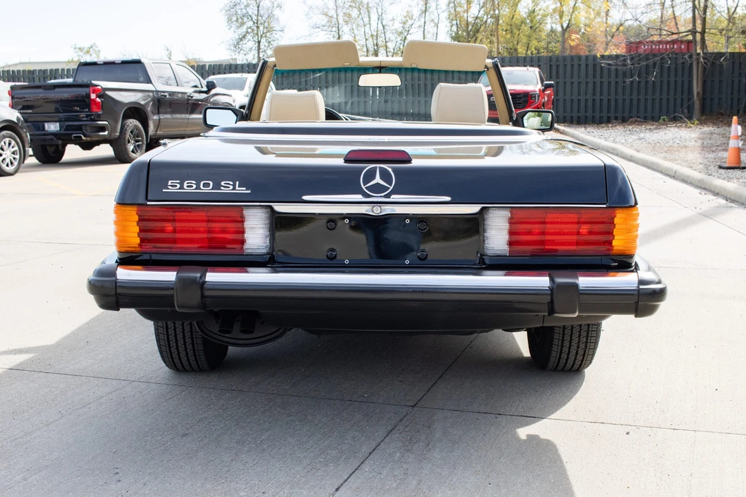 1989 Mercedes-Benz R107 SL-Class - Image 7 of 31