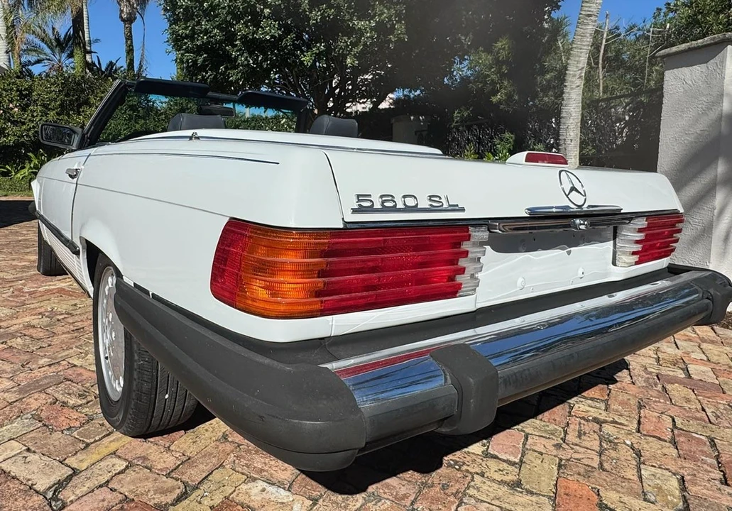 1989 Mercedes-Benz R107 SL-Class - Image 16 of 31