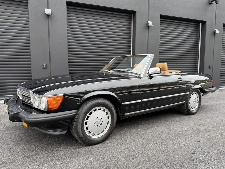 1989 Mercedes-Benz R107 SL-Class - Image 2 of 31