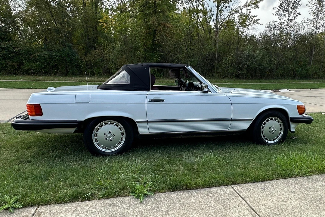 1989 Mercedes-Benz R107 SL-Class - Image 3 of 31