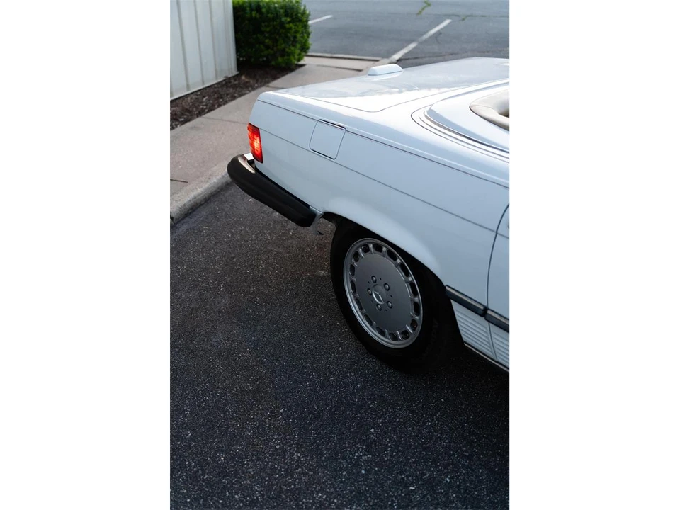 1989 Mercedes-Benz R107 SL-Class - Image 11 of 31