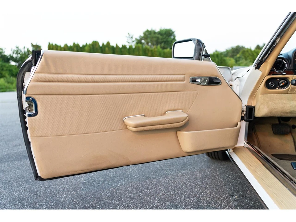 1989 Mercedes-Benz R107 SL-Class - Image 14 of 31