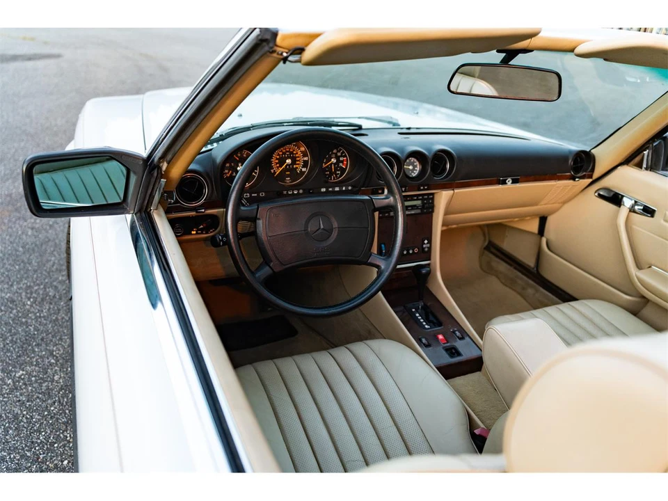 1989 Mercedes-Benz R107 SL-Class - Image 15 of 31