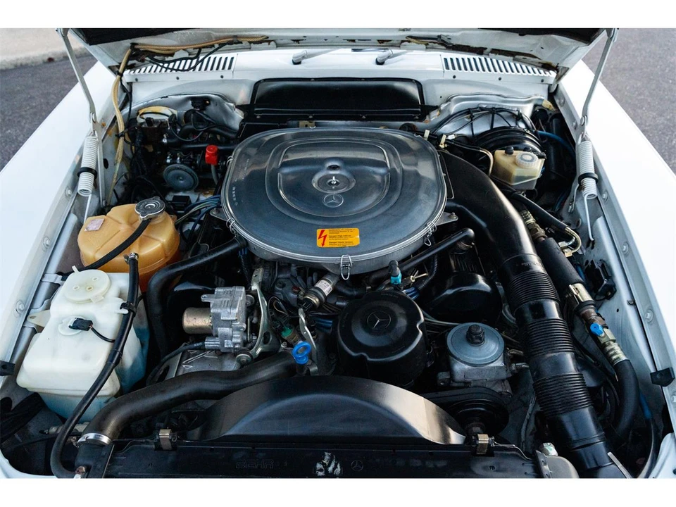 1989 Mercedes-Benz R107 SL-Class - Image 18 of 31