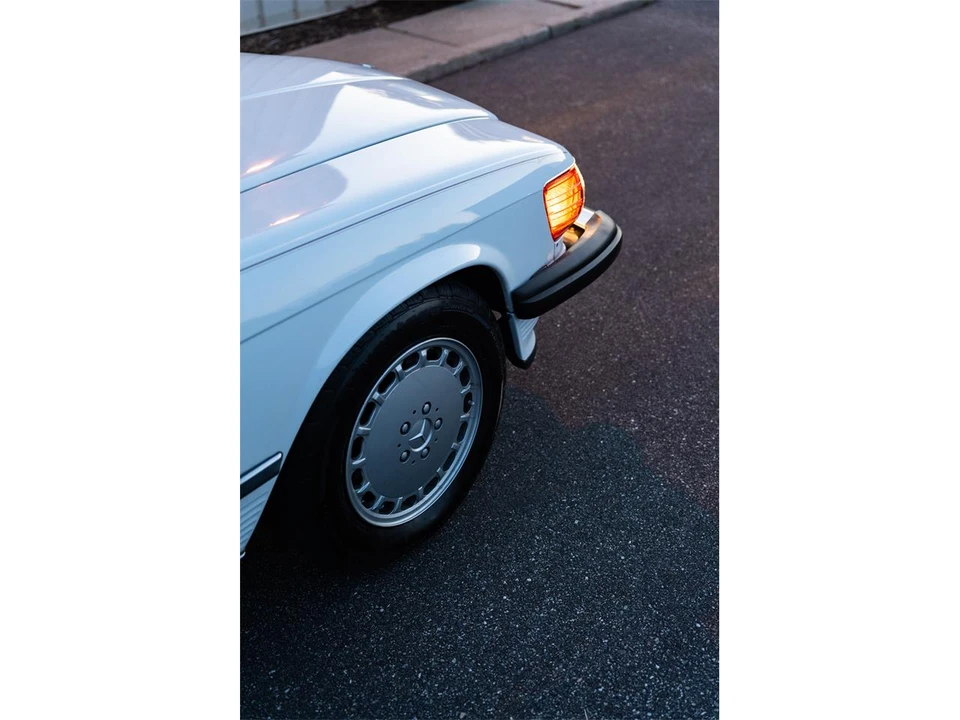 1989 Mercedes-Benz R107 SL-Class - Image 30 of 31