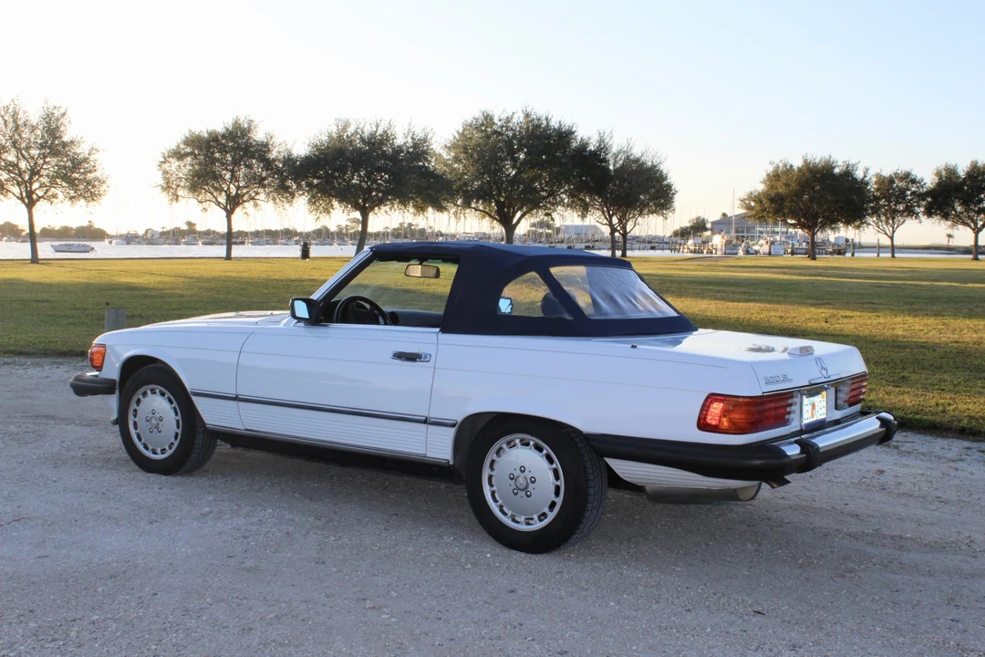 1989 Mercedes-Benz R107 SL-Class - Image 16 of 31