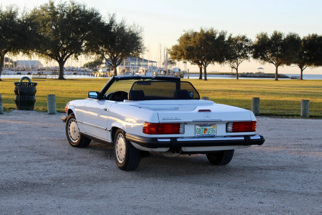 1989 Mercedes-Benz R107 SL-Class - Image 7 of 31
