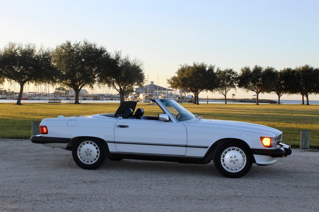 1989 Mercedes-Benz R107 SL-Class - Image 11 of 31