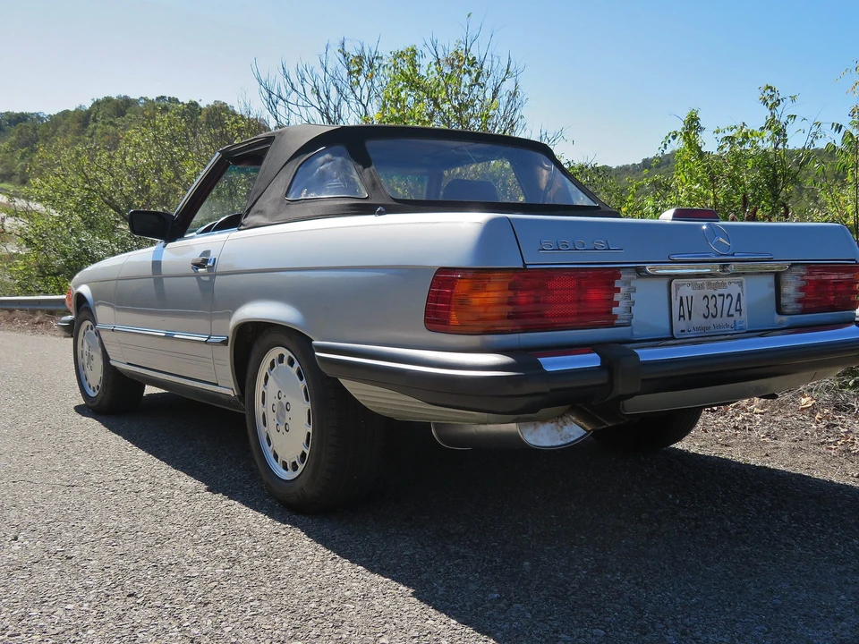 1989 Mercedes-Benz R107 SL-Class - Image 3 of 31