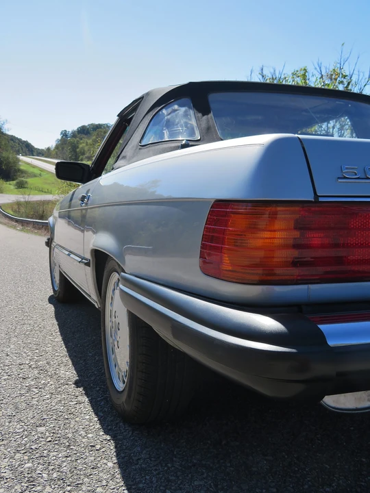 1989 Mercedes-Benz R107 SL-Class - Image 16 of 31