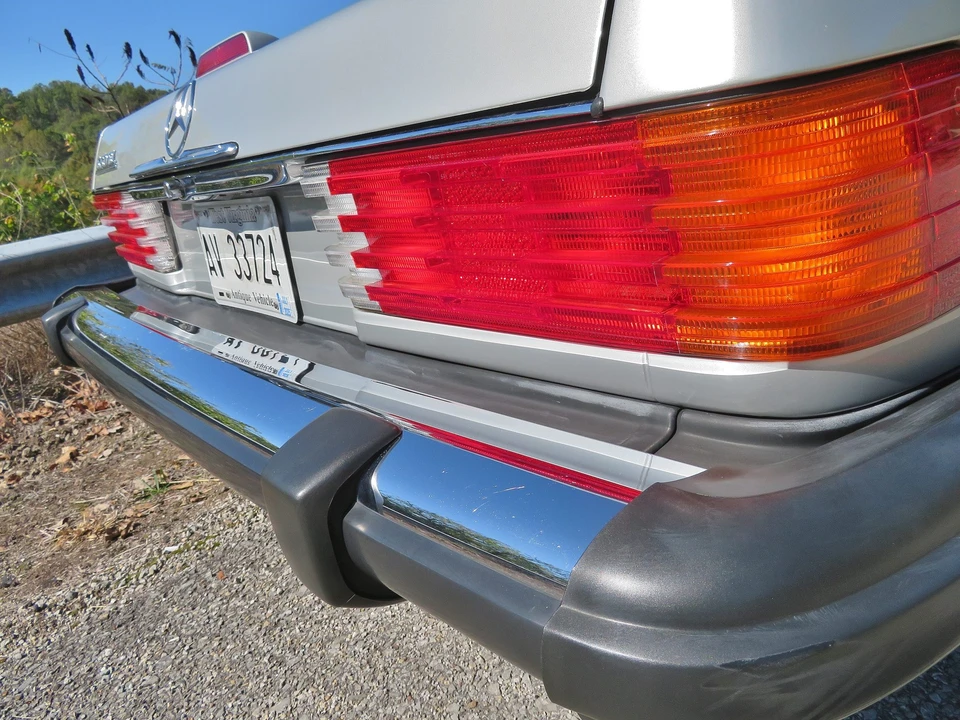 1989 Mercedes-Benz R107 SL-Class - Image 28 of 31