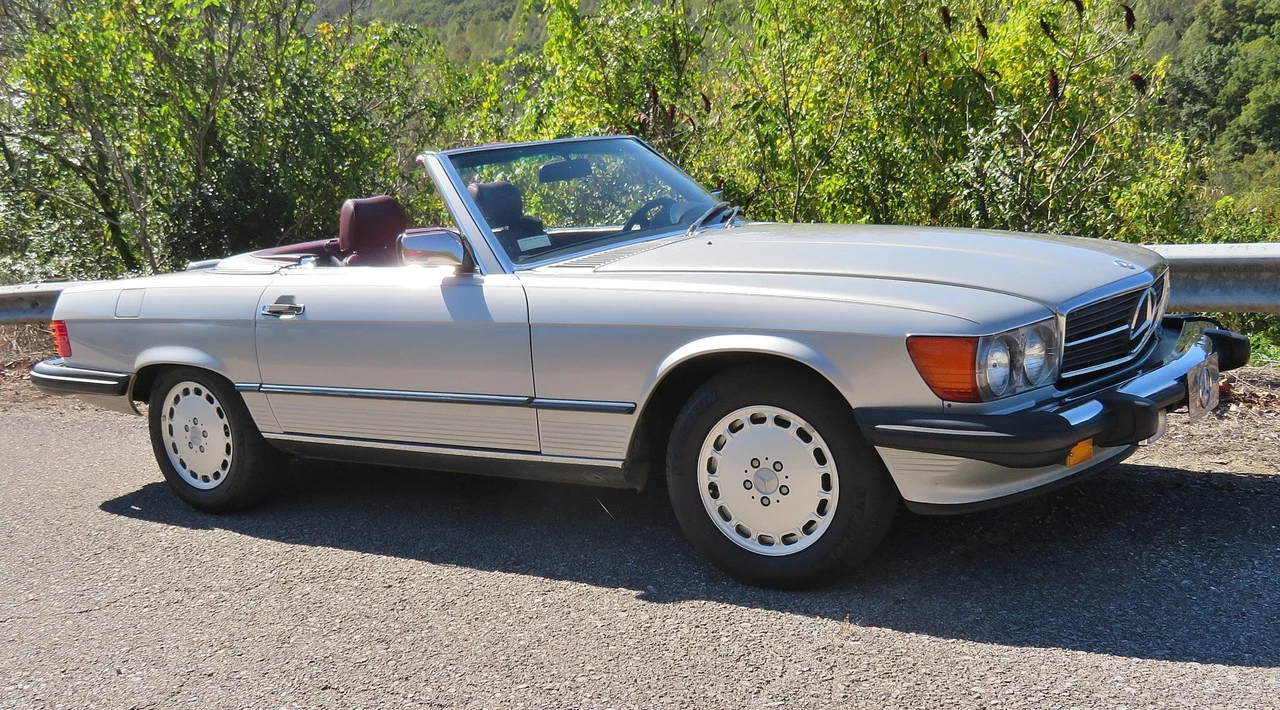 1989 Mercedes-Benz R107 SL-Class - Image 10 of 31
