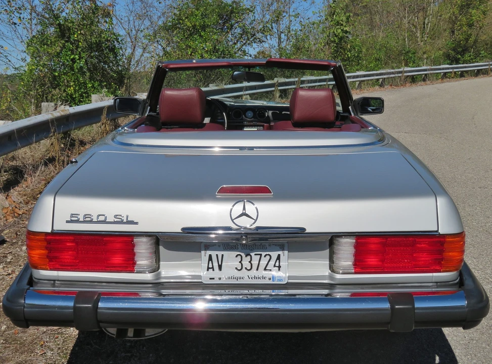 1989 Mercedes-Benz R107 SL-Class - Image 9 of 31
