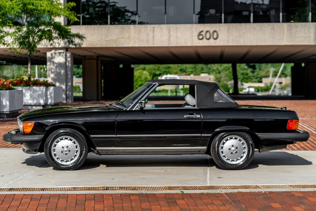 1989 Mercedes-Benz R107 SL-Class - Image 9 of 31