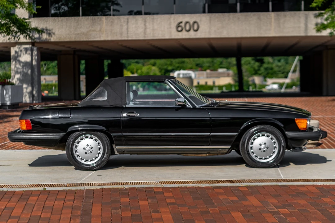 1989 Mercedes-Benz R107 SL-Class - Image 13 of 31