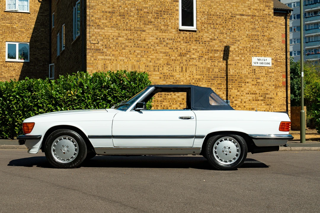 1989 Mercedes-Benz R107 SL-Class - Image 23 of 31