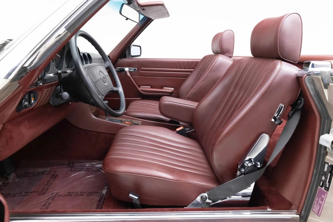 1989 Mercedes-Benz R107 SL-Class - Image 16 of 21