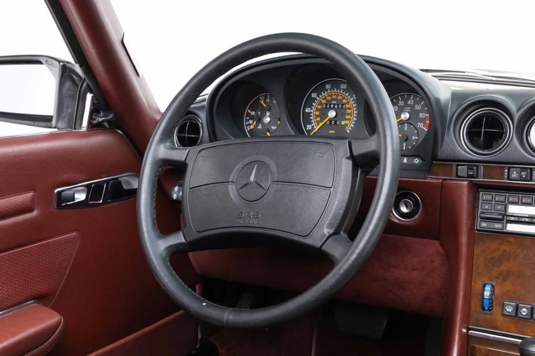 1989 Mercedes-Benz R107 SL-Class - Image 10 of 21