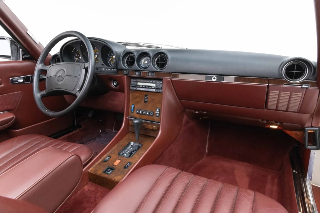 1989 Mercedes-Benz R107 SL-Class - Image 2 of 21