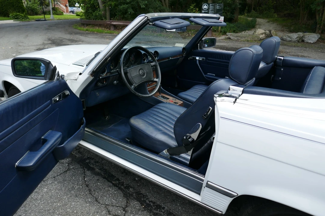 1989 Mercedes-Benz R107 SL-Class - Image 30 of 31