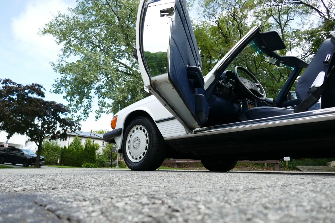 1989 Mercedes-Benz R107 SL-Class - Image 29 of 31