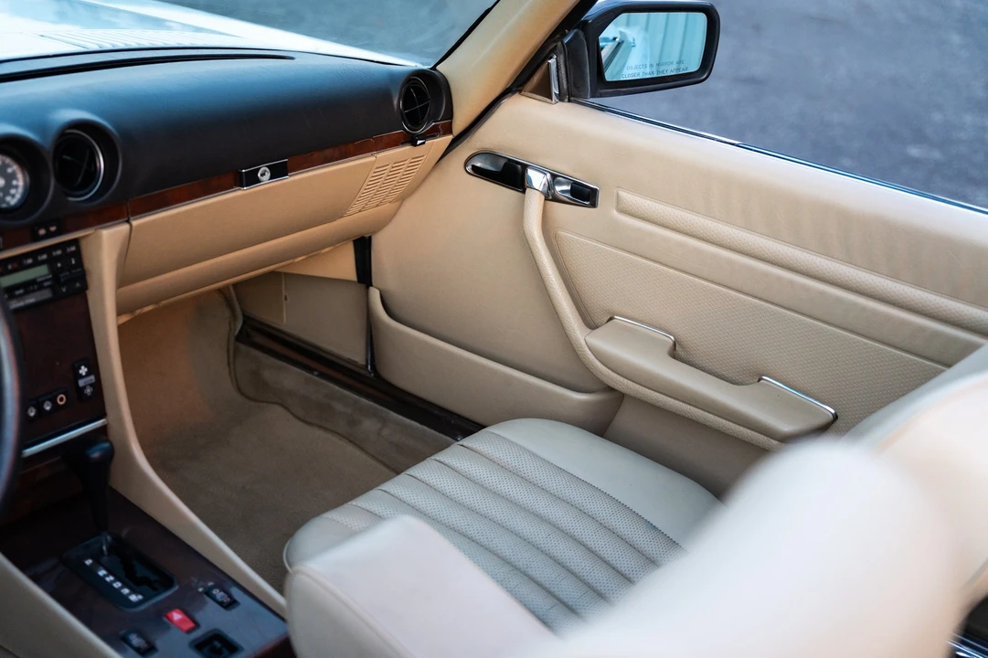 1989 Mercedes-Benz R129 SL-Class - Image 16 of 31