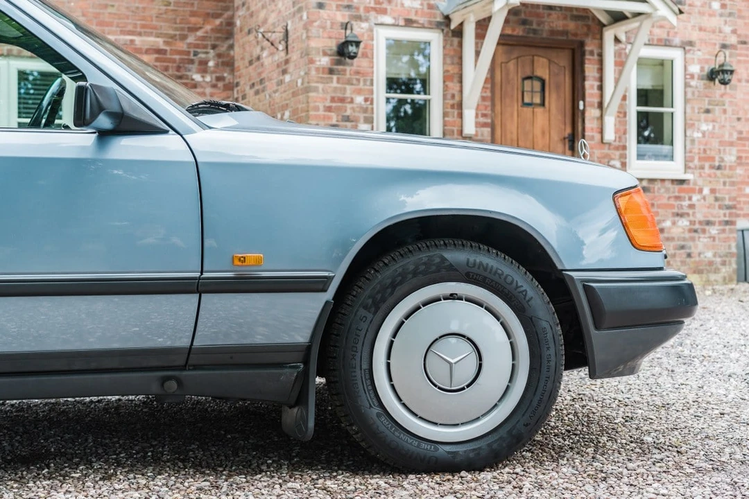 1989 Mercedes-Benz W120 & W121 - Image 10 of 30