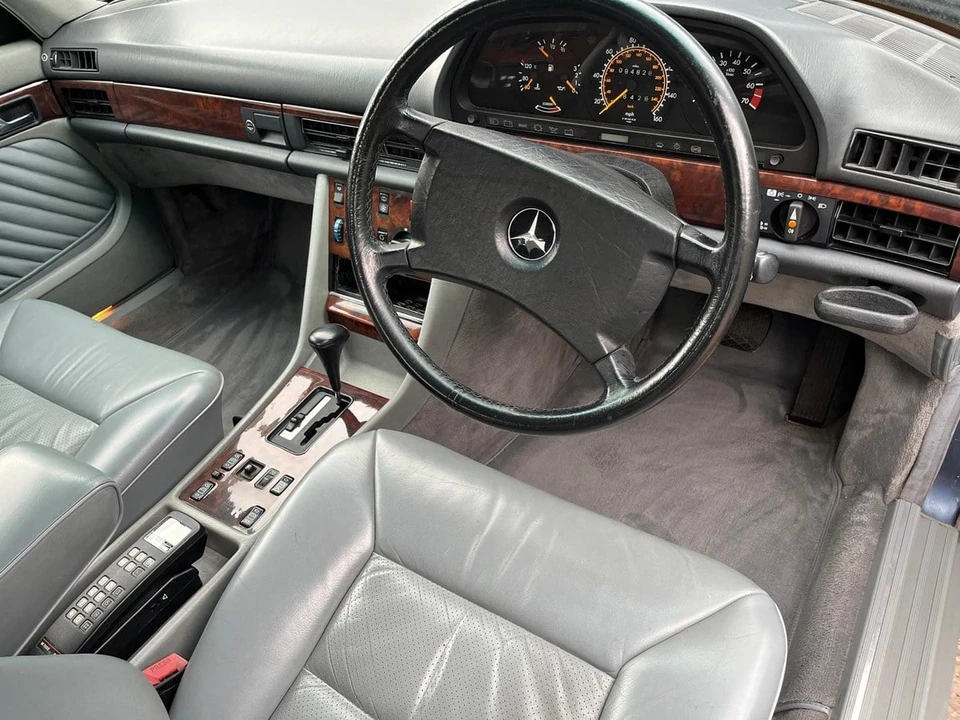1989 Mercedes-Benz W126 S-Class Sedan - Image 2 of 30