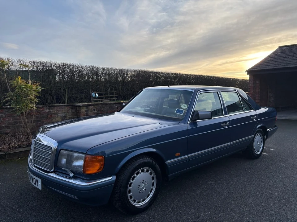 1989 Mercedes-Benz W126 S-Class Sedan - Image 24 of 30
