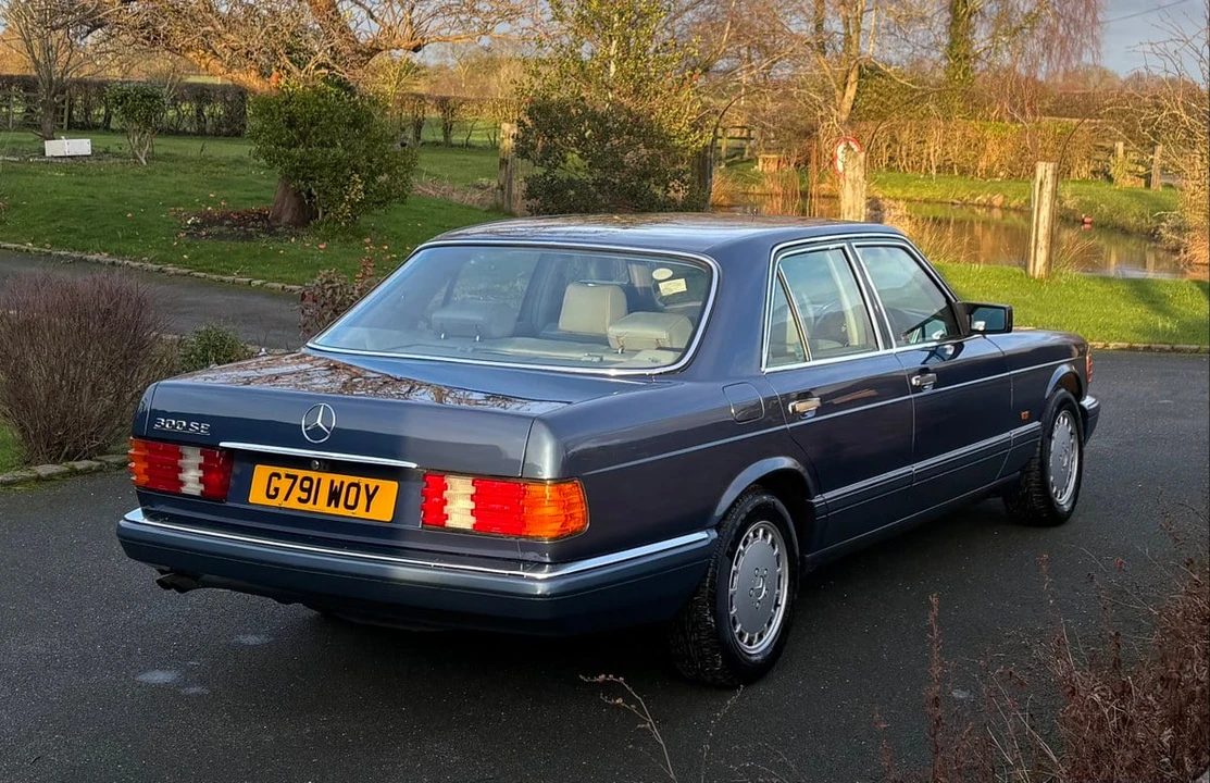 1989 Mercedes-Benz W126 S-Class Sedan - Image 28 of 30