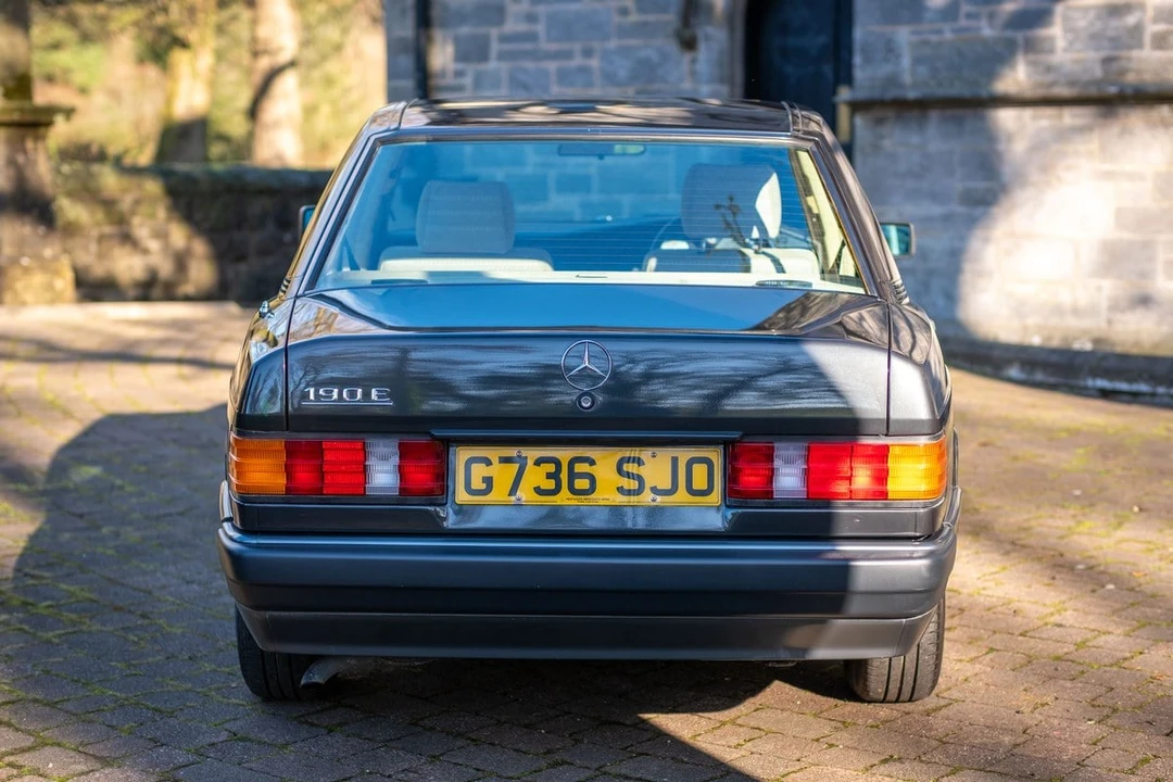 1989 Mercedes-Benz 190E - Image 26 of 30