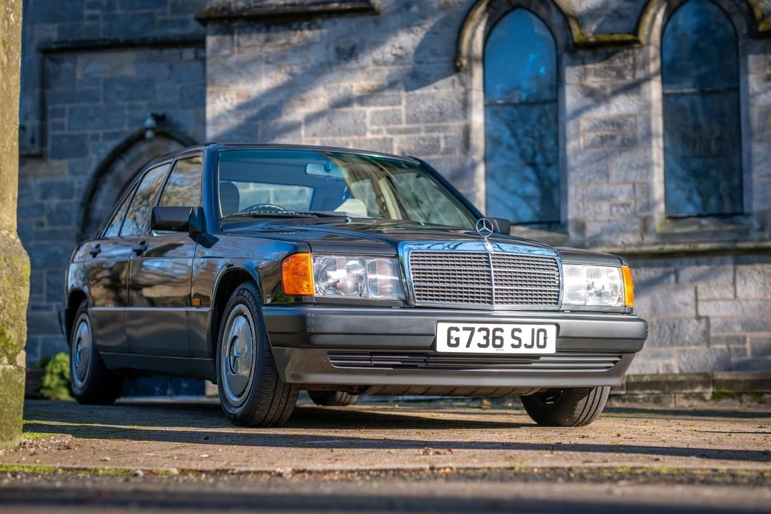 1989 Mercedes-Benz 190E - Image 18 of 30