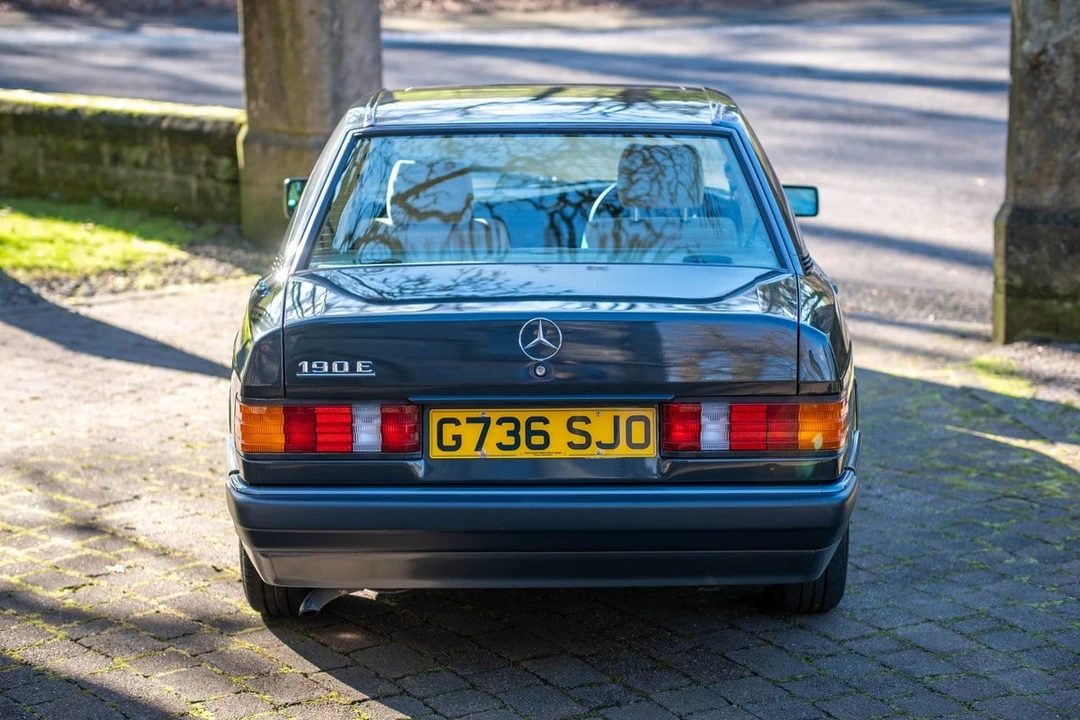1989 Mercedes-Benz 190E - Image 22 of 30