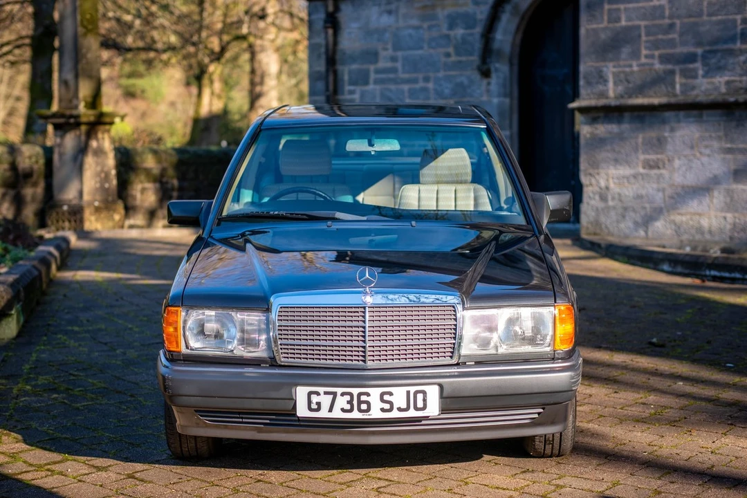 1989 Mercedes-Benz 190E - Image 16 of 30
