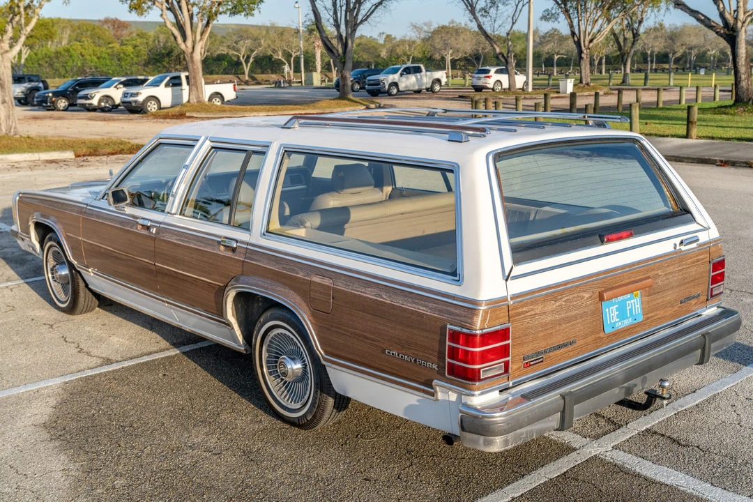 1989 Mercury Colony Park - Image 11 of 31