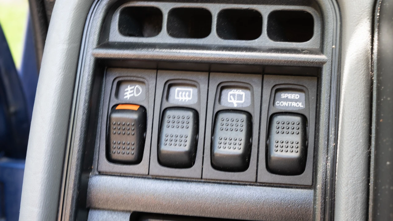 1989 Merkur XR4Ti - Image 5 of 16