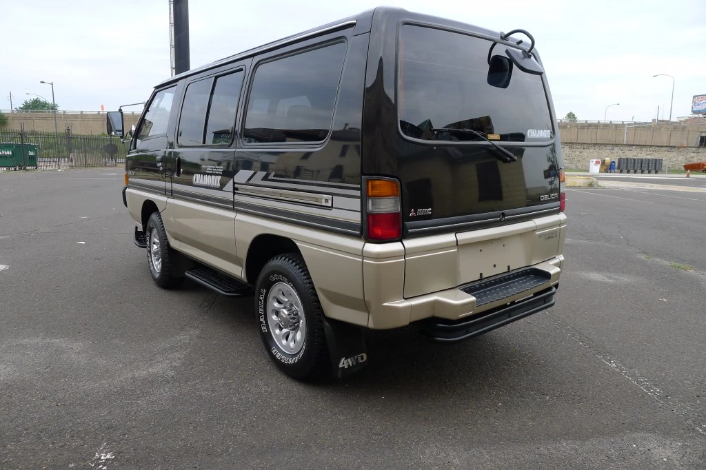 1989 Mitsubishi Delica 3rd Gen - Image 10 of 31